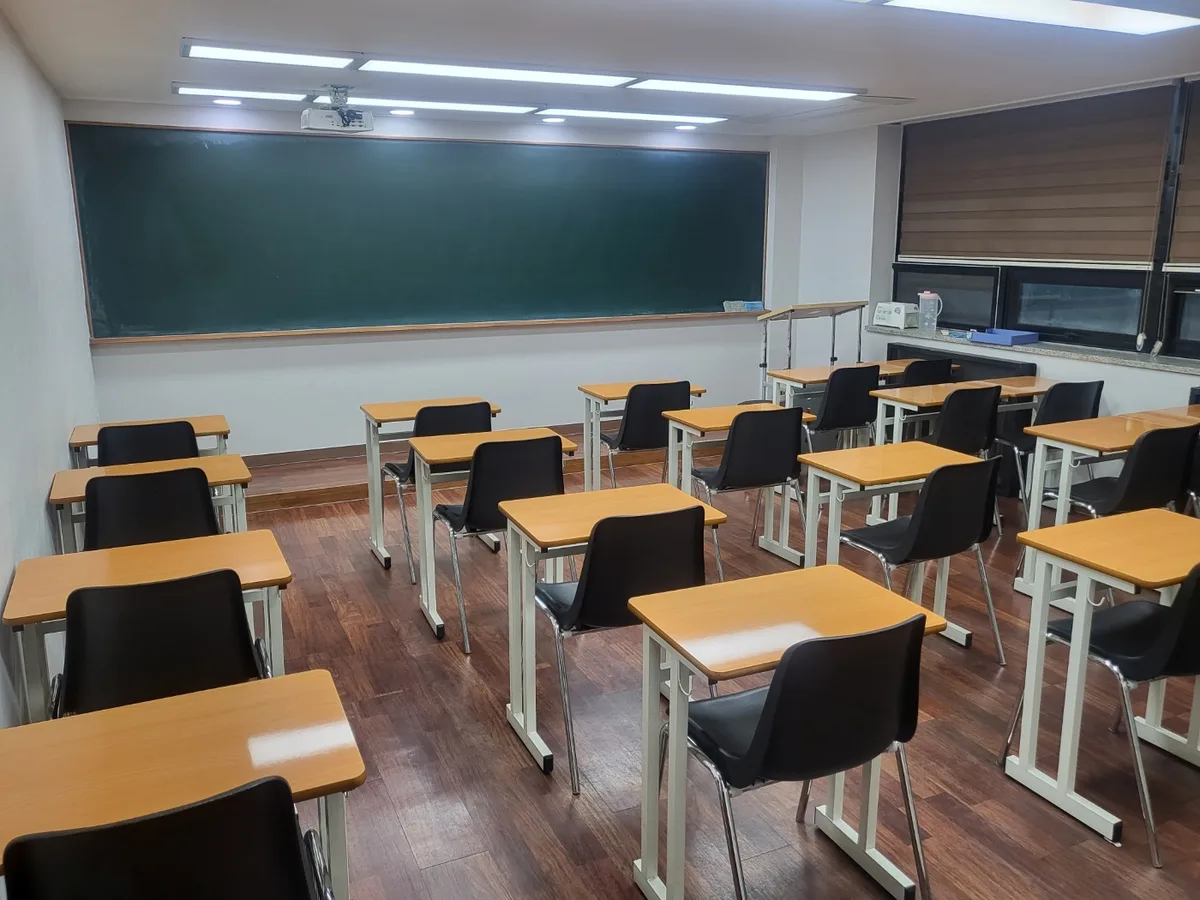 가평군 상면 어린이집 과학실 장비 주변 정밀 위생청소 사례 - 행진크린